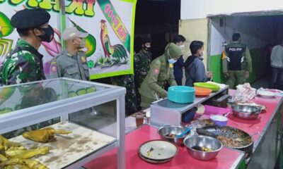 Penyekatan Malang Jalan Terus, Tim PPKM Bagi Sembako Pada PKL