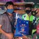 Tim PPKM Bagikan Sembako Untuk PKL Dalam Patroli Malam