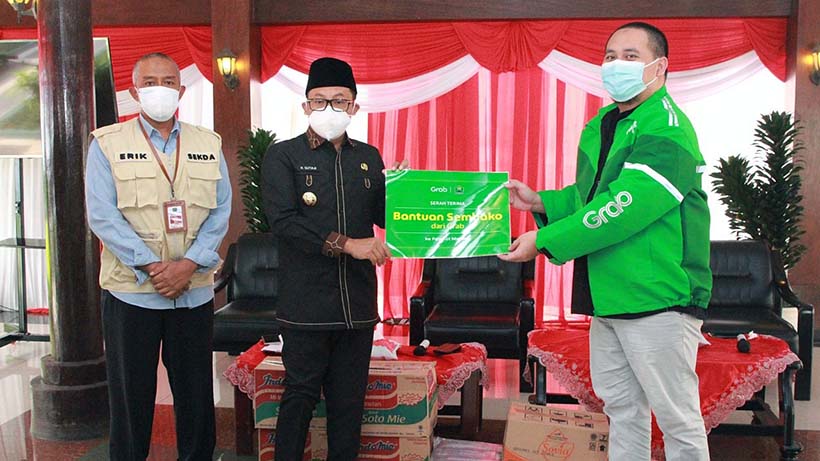 Grab Indonesia Kucurkan 1 Ton Beras Dan 1 Kuintal Gula Ke Kota Malang