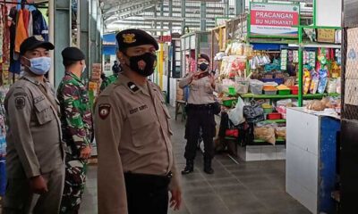 Tim PPKM Kota Malang Sosialisasi Prokes Di Pasar Bunul