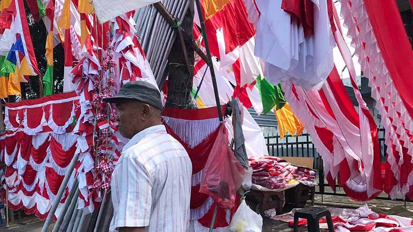 Penjual Bendera di Kota Malang Pusing, Dagangan Sepi Jelang HUT RI