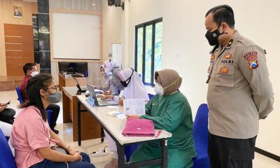 Alumni Akpol 2000 Gelar Vaksinasi Komunitas Masyarakat Timur
