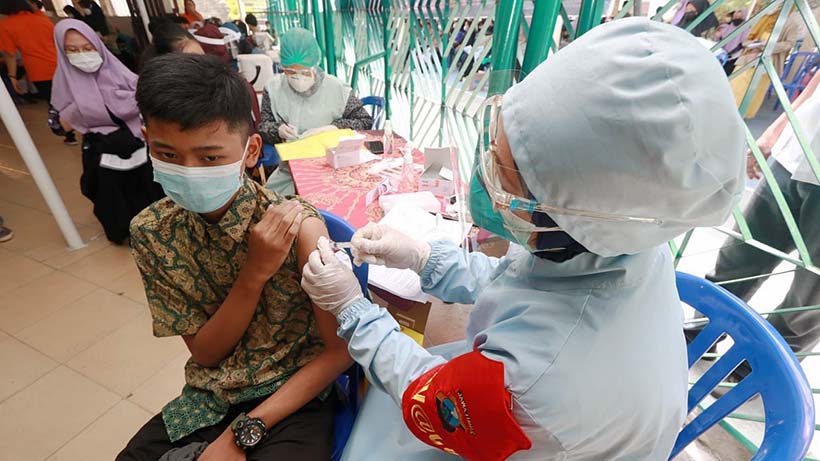 Panglima TNI Dan Kapolri Tinjau Vaksinasi SMAK Corjesu Malang 27 031b69f6 7ba5 494f 9d63 8c4ebf6cd89d