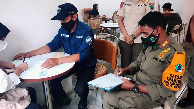 Bapenda Kota Malang Gandeng Satpol, Tegur Usaha Penunggak Pajak 27 44c5f7a6 fef6 47ef b67d 0c9436a1c6d5