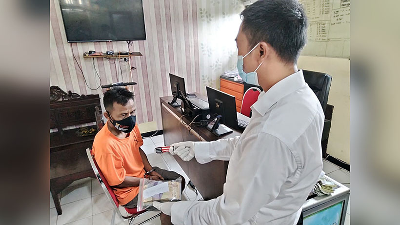 Maling Kotak Amal Di Kepanjen Malang, Pelaku : Buat Beli Obat Anak