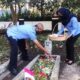 Hari Radio, LPP RRI Tabur Bunga Di TMP Suropati Kota Malang