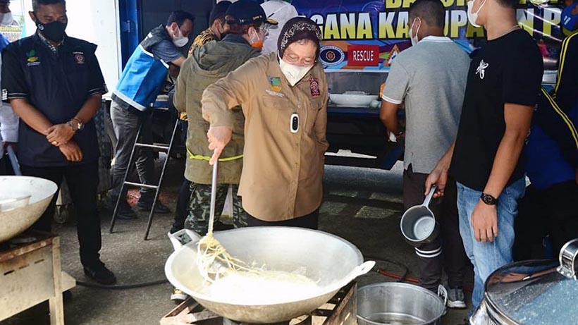 Mensos Ikut Simulasi Tsunami Di Pacitan Jawa Timur 27 d0251251 c1a0 4c63 9354 39c290358156