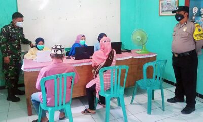 Warga Purwantoro Malang Terima Vaksinasi Covid-19 Dosis I