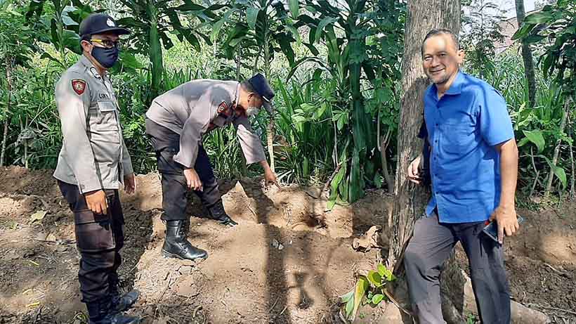Lahan Heri Cahyono Malang Jejeg Di Kasembon Berisi Mortir Kuno