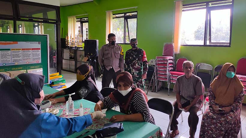 200 Warga Bandulan Kota Malang Terima Vaksinasi Dosis 2 26 200 Warga Bandulan Kota Malang Terima Vaksinasi Dosis 2