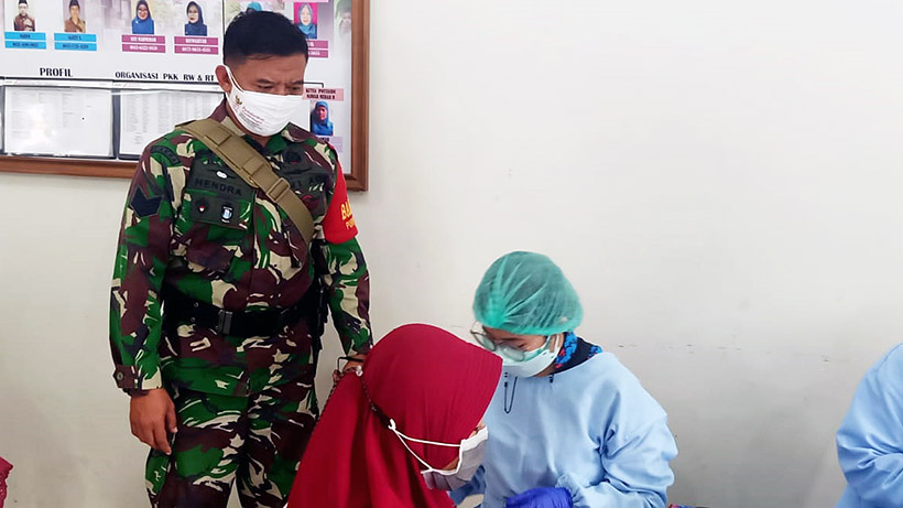 Kelurahan Purwantoro Malang Digelontor Vaksin Sinovac