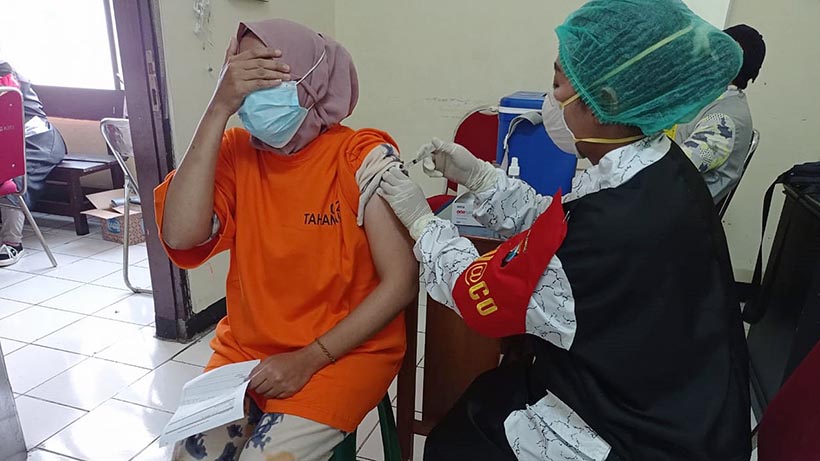 Tahanan Polresta Malang Kota Dapat Vaksinasi Gratis