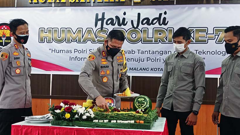 Humas Polresta Malang Kota Rayakan HUT Ke-70 Bersama Anak Yatim