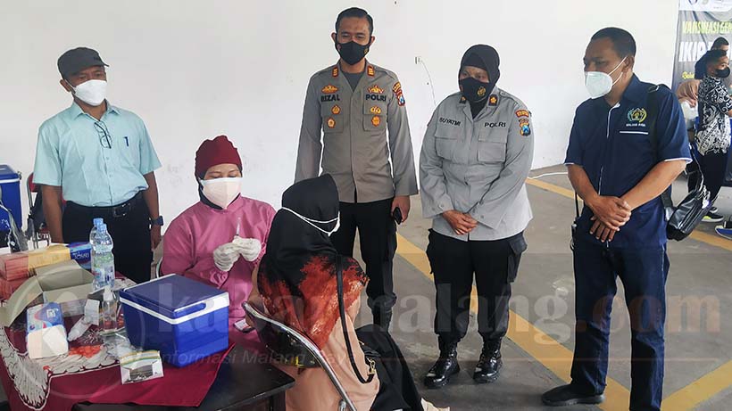Vaksinasi Dosis 2 Digelar PWI Malang Raya Bersama IBU Dan Polresta 26 Vaksinasi Dosis 2 Digelar PWI Malang Raya Bersama IBU Dan Polresta