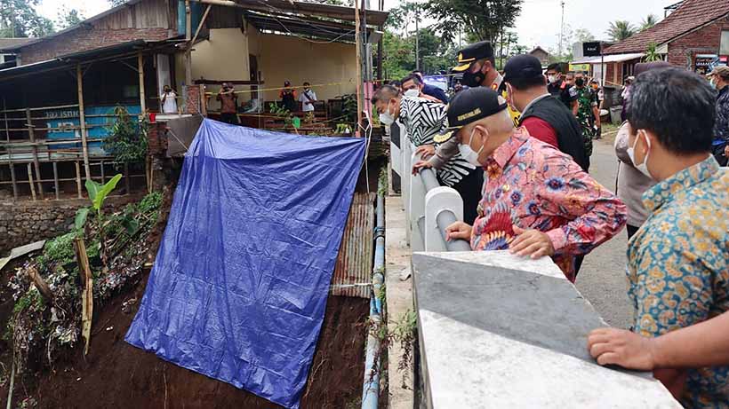 Tanah Longsor Menyerang Malang Kabupaten