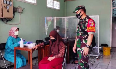 Warga Lanjut Usia Pandanwangi Blimbing Jalani Vaksinasi Kedua