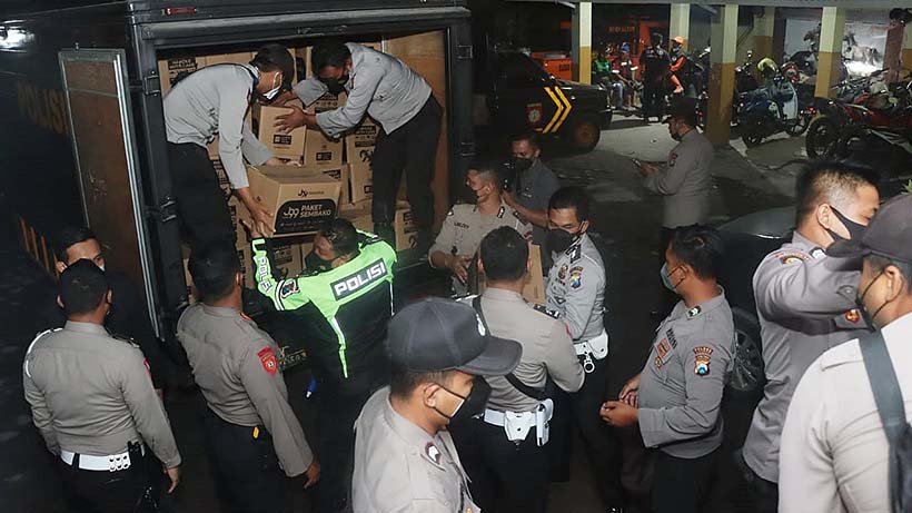 Polres Malang Fokus Bantu Pengungsi Erupsi Semeru Di Pronojiwo