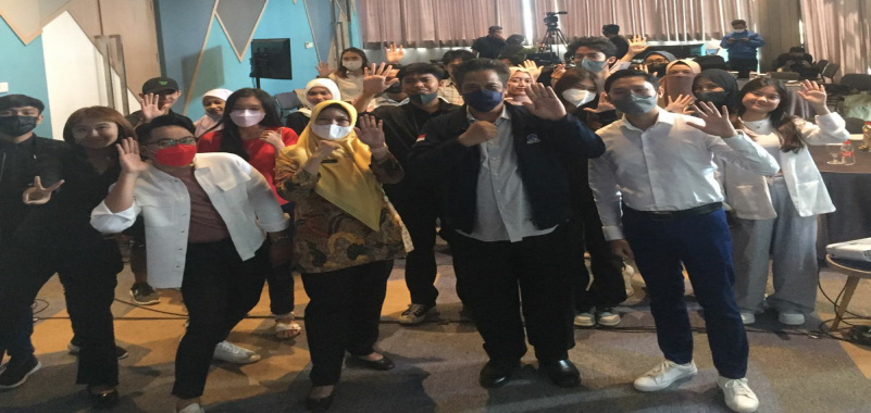 Pernikahan Dini Berisiko Lahirkan Anak Stunting 27 Seminasi informasi dan edukasi percepatan penurunan stunting, bertajuk Kepoin Genbest: Tunda Pernikahan Dini, Stunting Teratasi.