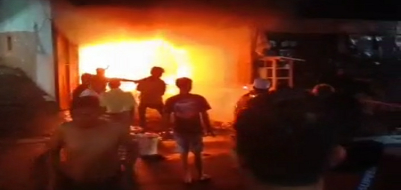 Kebakaran Rumah di Desa Klampok Singosari