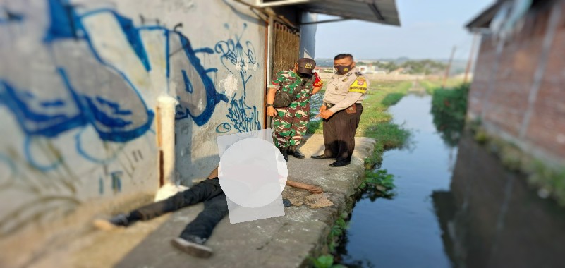 Seorang Pria Ditemukan Tewas di Malang, Diduga Keracunan Miras 26 fotor 1661329360702