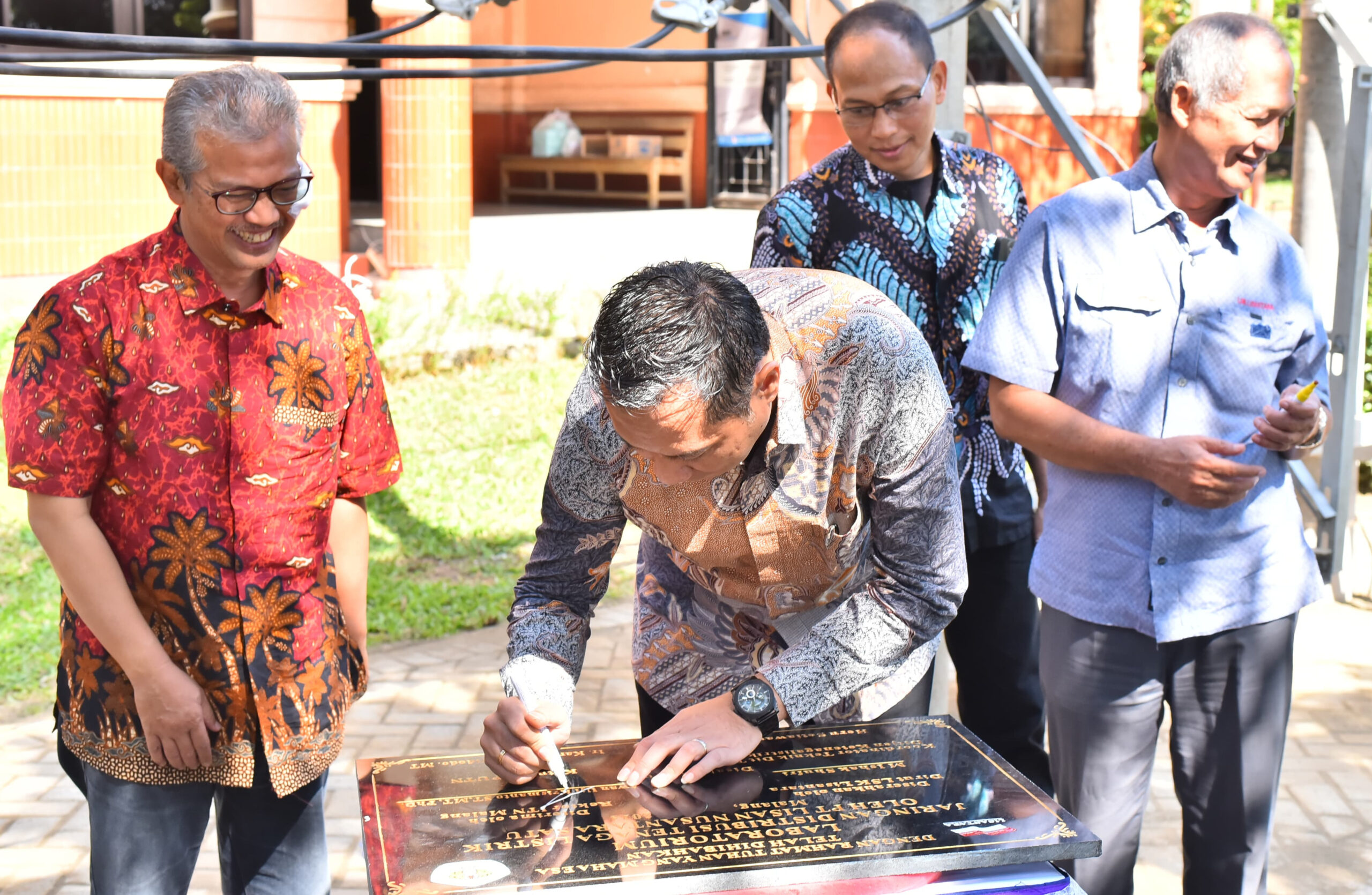 Tingkatkan Kompetensi Mahasiswa, ITN Malang Terima Hibah Laboratorium Jaringan Distribusi Tenaga Listrik 26 IMG 20240713 144555 scaled