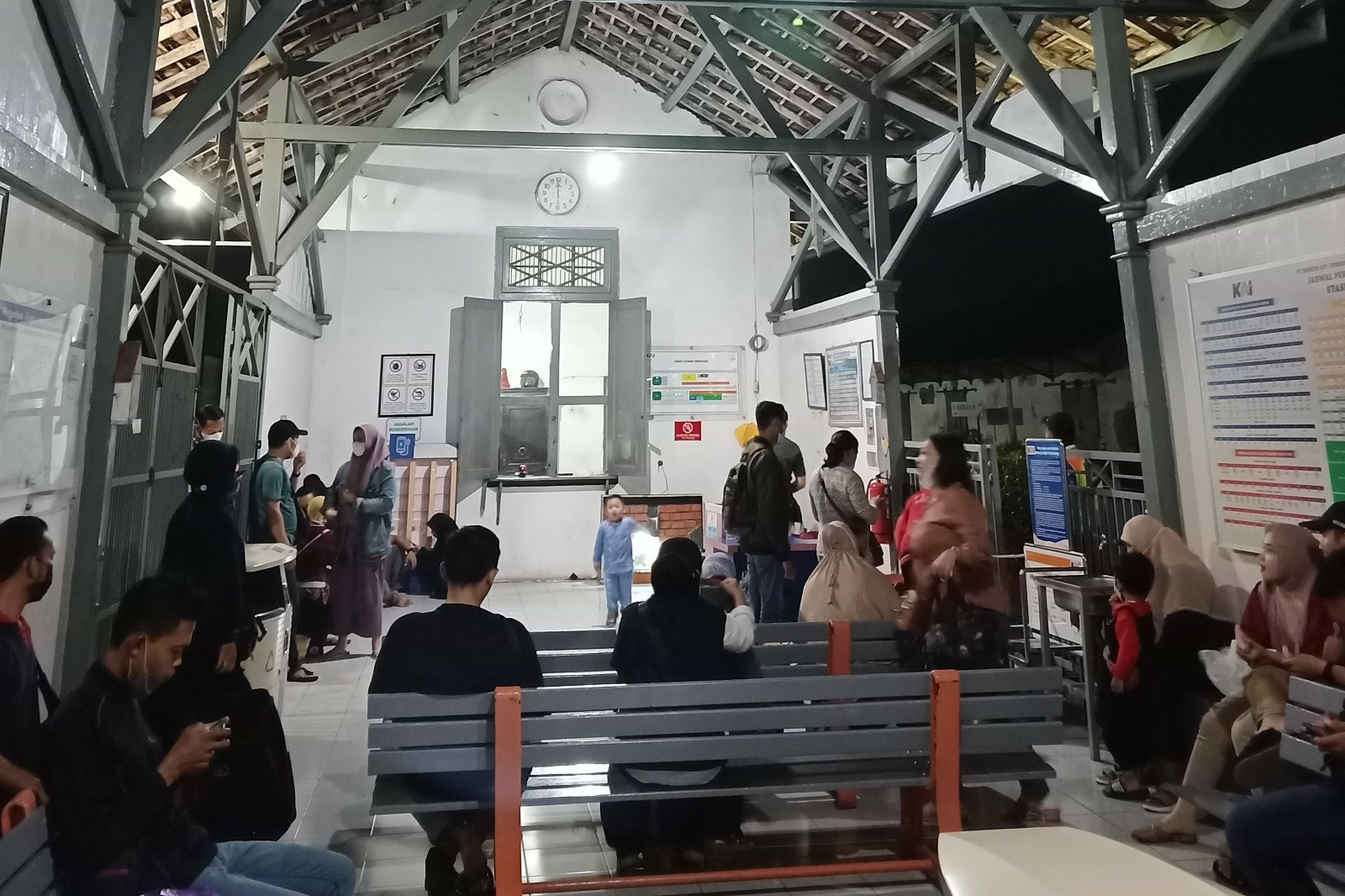 Ruang tunggu penumpang di Stasiun Singosari (Google Maps Wahyu Susilojati)