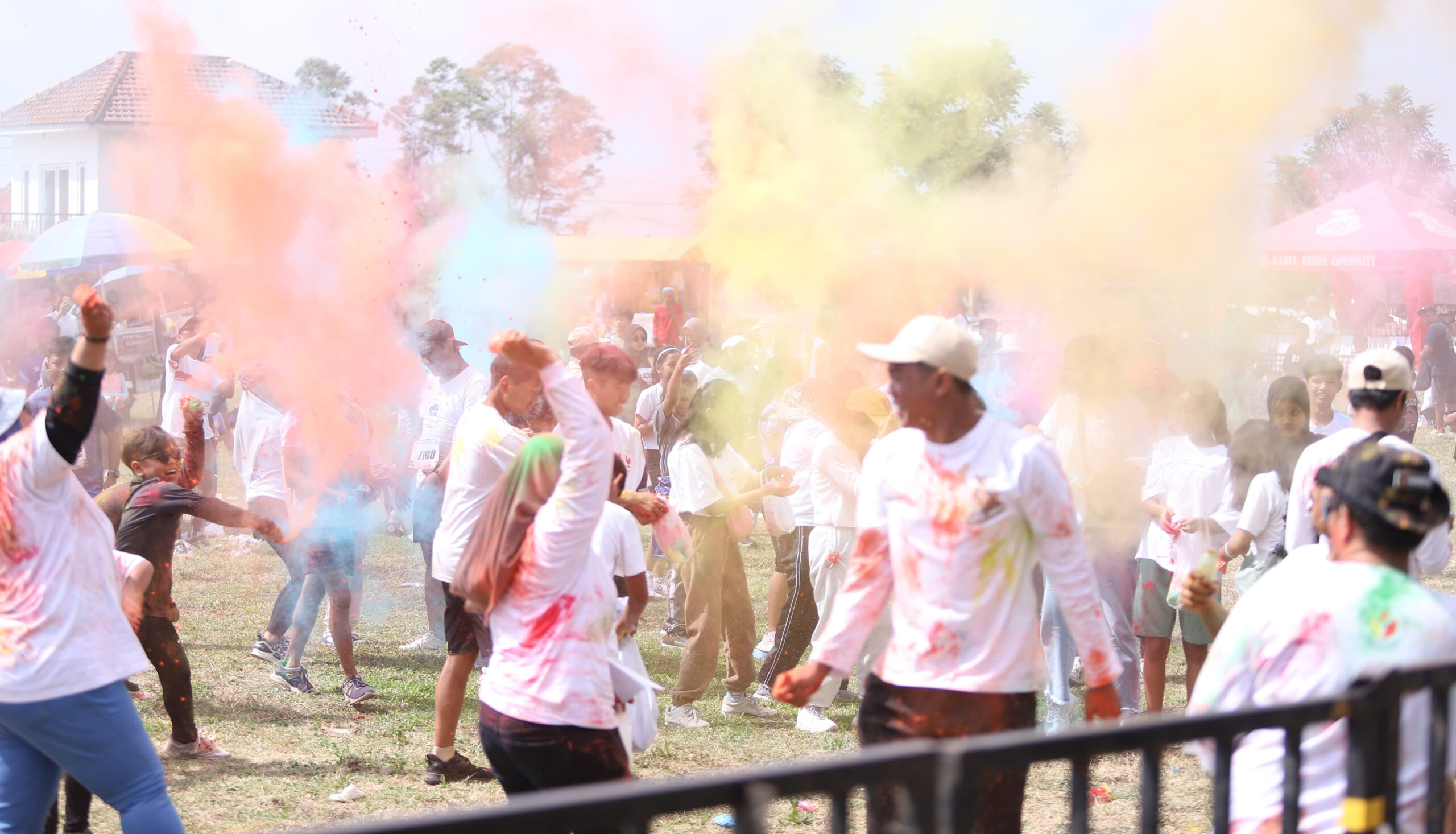 Bawaslu Kota Batu Gelar Colour Fun Run 2024 26 IMG 20240908 165814 scaled