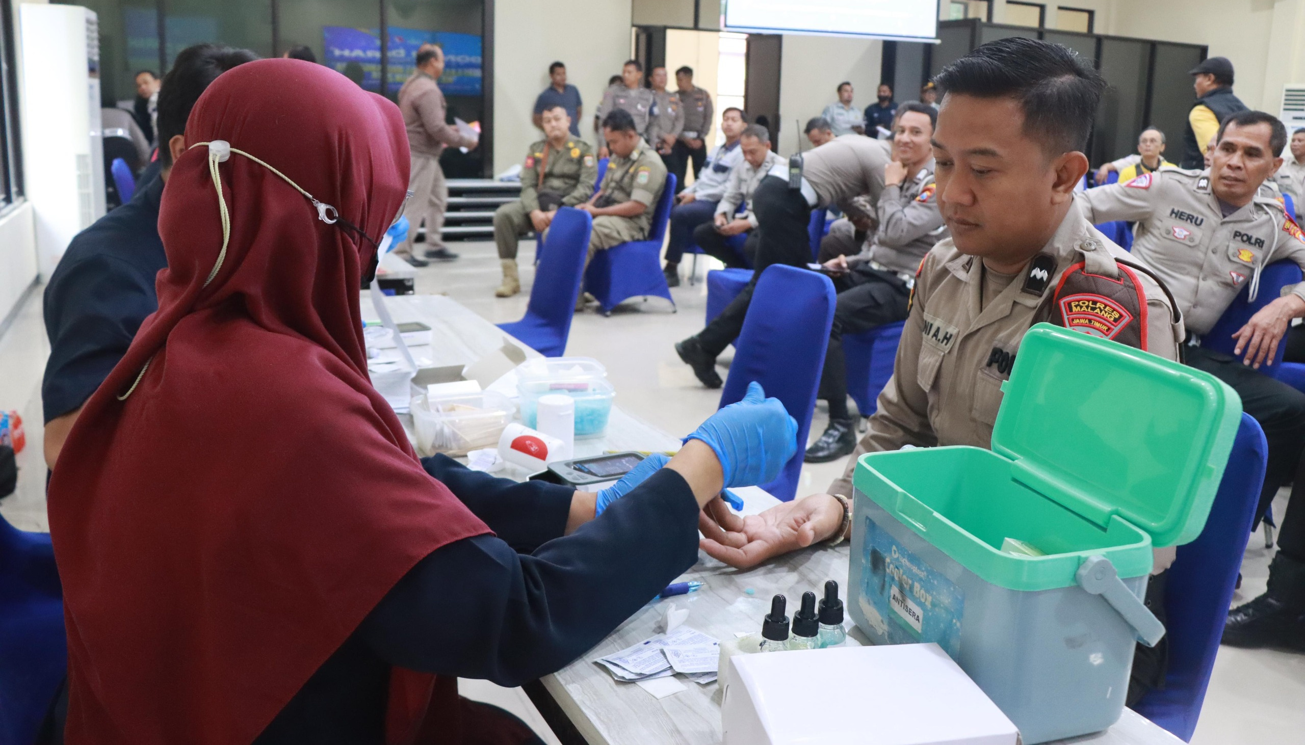 HUT Lalu Lintas ke-69, Polres Malang Gelar Donor Darah 26 IMG 20240911 081344