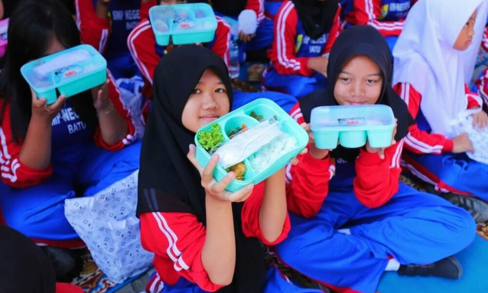 Gerakan Nasional Aksi Bergizi Tour to School di Kota Batu 