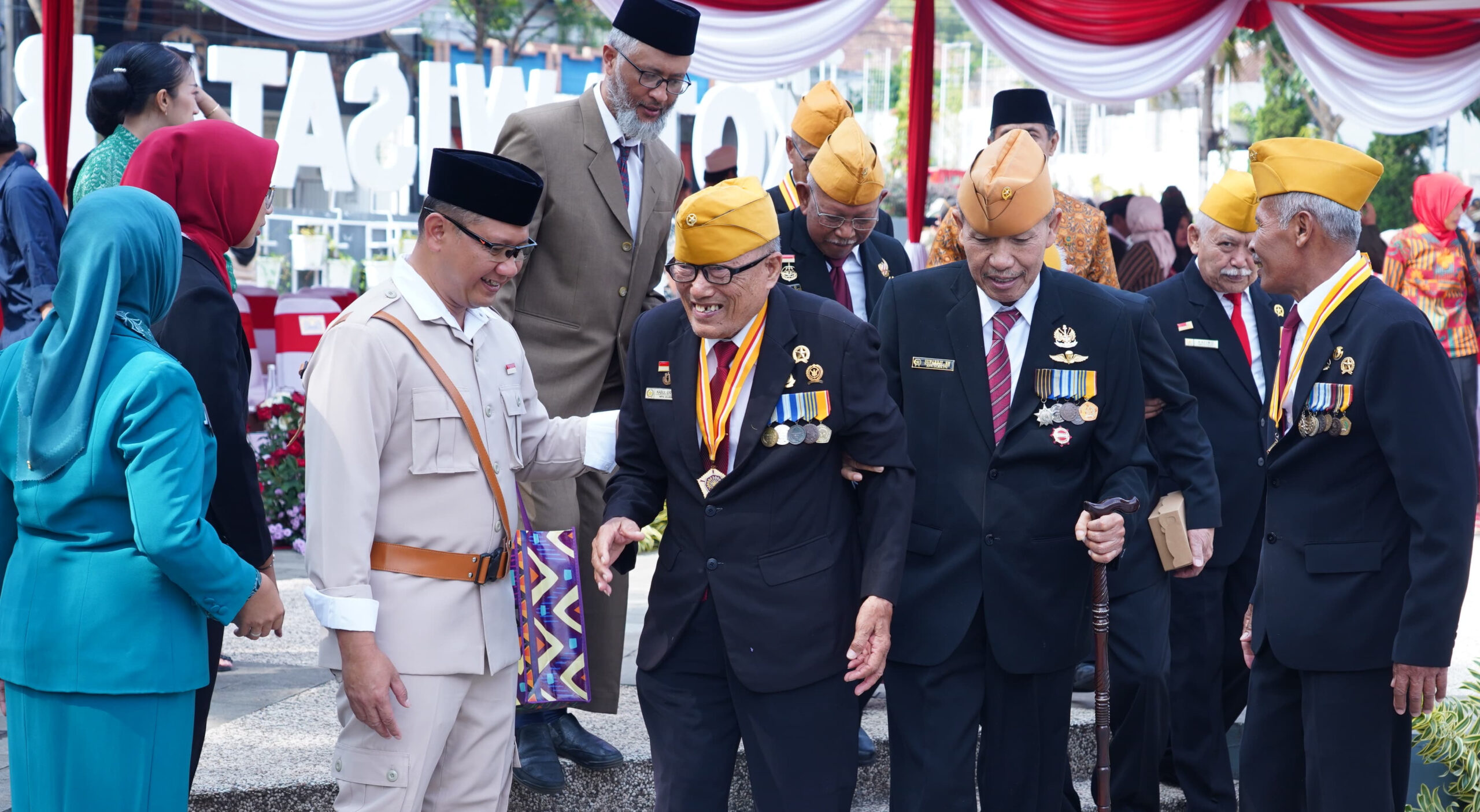 Upacara Hari Pahlawan 2024 di Kota Batu 26 IMG 20241110 194159 scaled