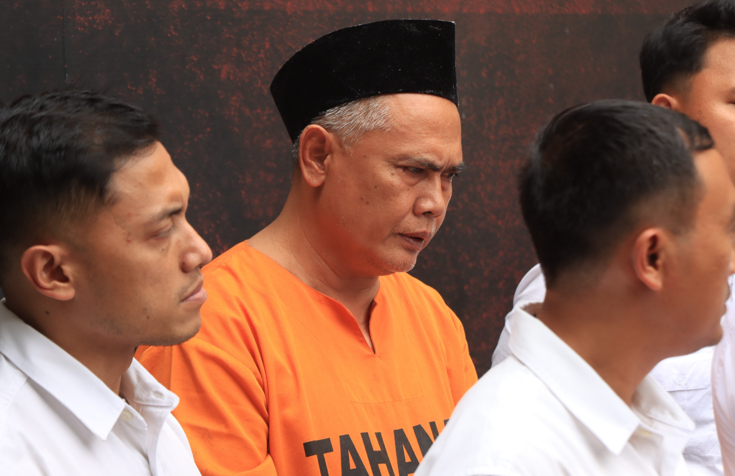 Polisi Tahan Kades di Malang, Gelapkan Uang Warga 26 IMG 20241217 151604