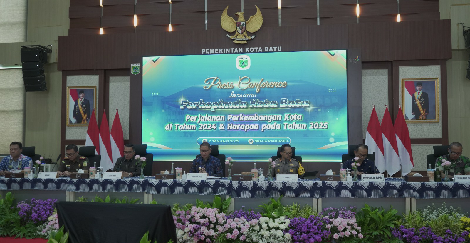 Evaluasi Tahun 2024 dan Harapan Tahun 2025 di Kota Batu 26 Pemerintah Kota Batu menggelar konferensi pers bersama Forkopimda di Graha Pancasila, Balaikota Among Tani (istimewa)