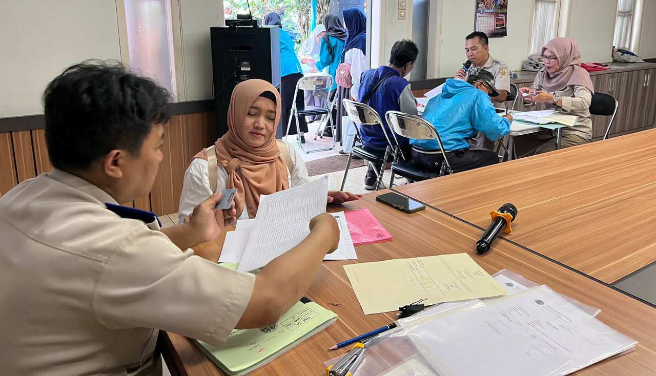 Penyerahan Sertipikat Lintor Bagi Pelaku UMKM di Kota Malang 26 IMG 20250114 193253