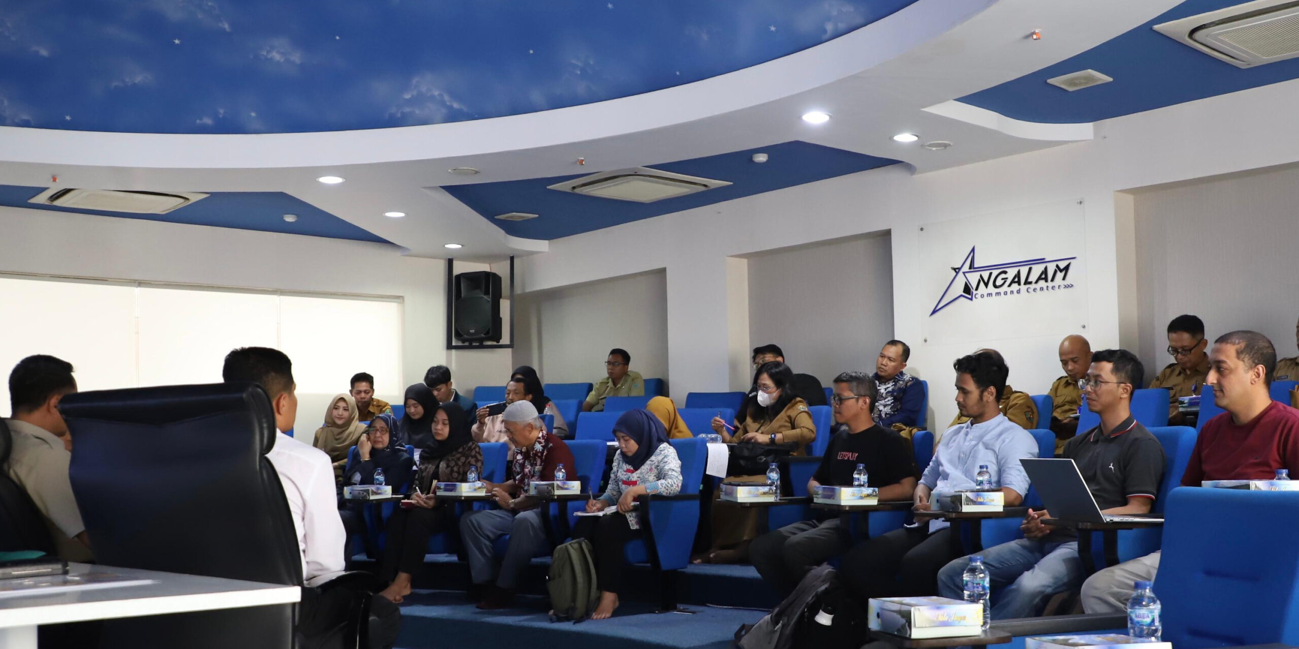 Pj. Wali Kota Malang Tegaskan Komitmennya Dukung Industri Gim Lokal 26 IMG 20250211 192202 scaled