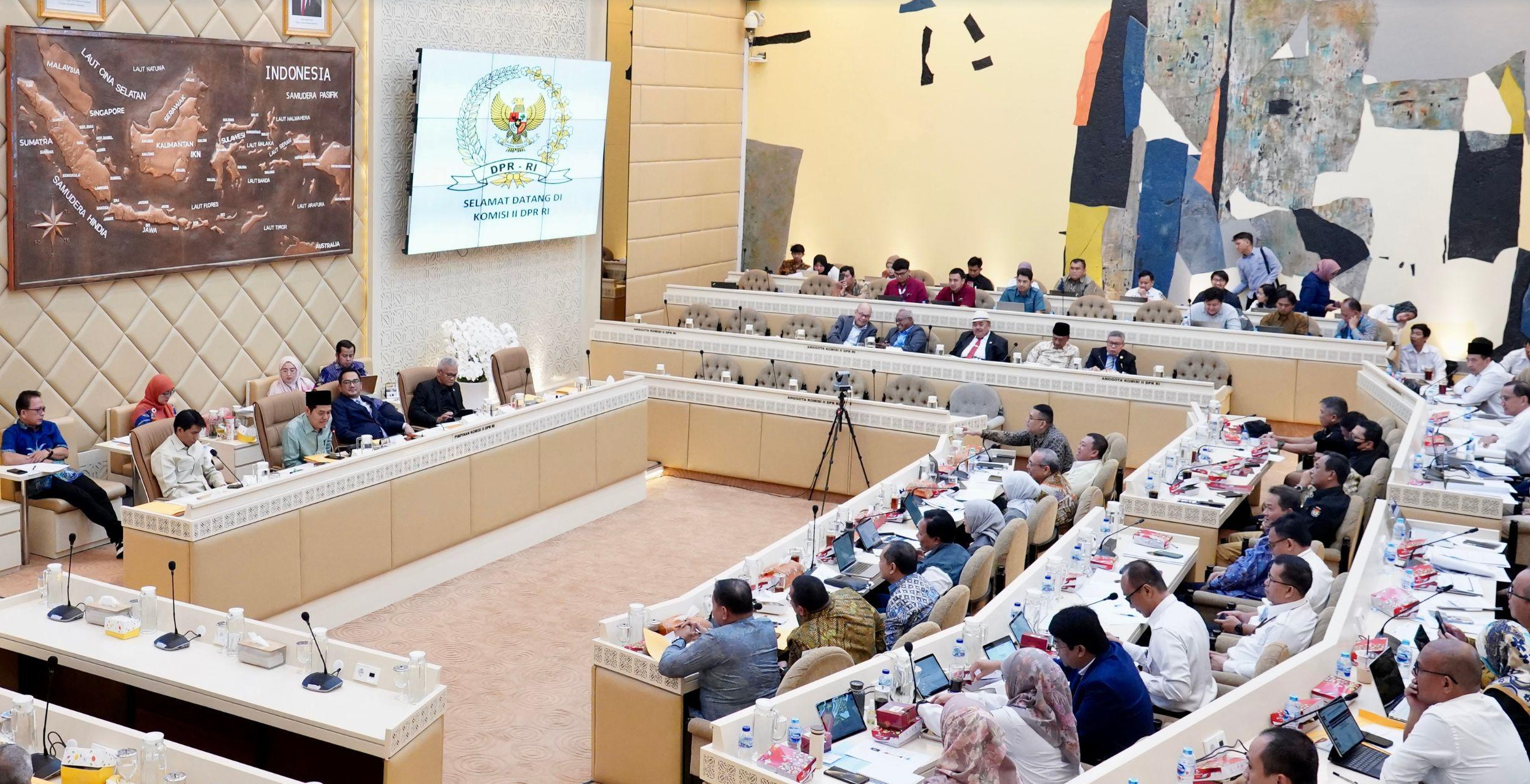 Raker Kementerian ATR/BPN dengan Komisi II DPR RI, Sepakati Pagu Anggaran 2025 26 IMG 20250215 074003