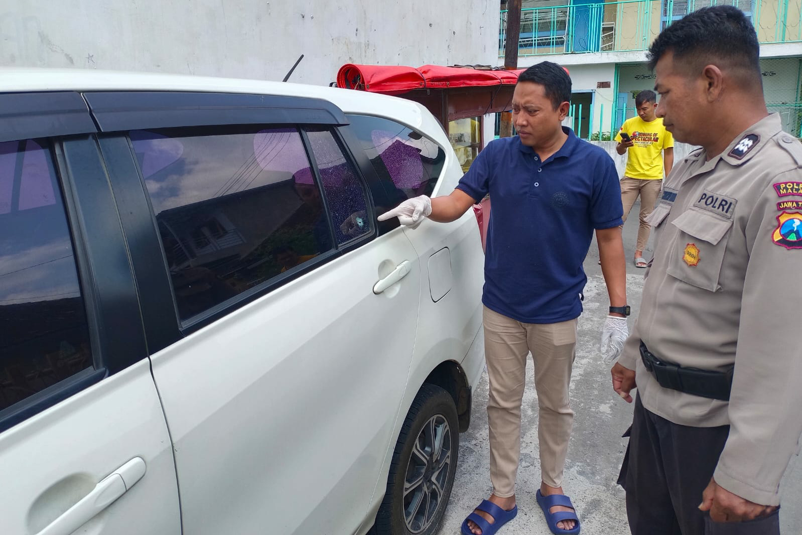 Aksi Penembakan, Polisi Buru Pelaku Perusakan Mobil di Lawang Malang 26 IMG 20250311 212456