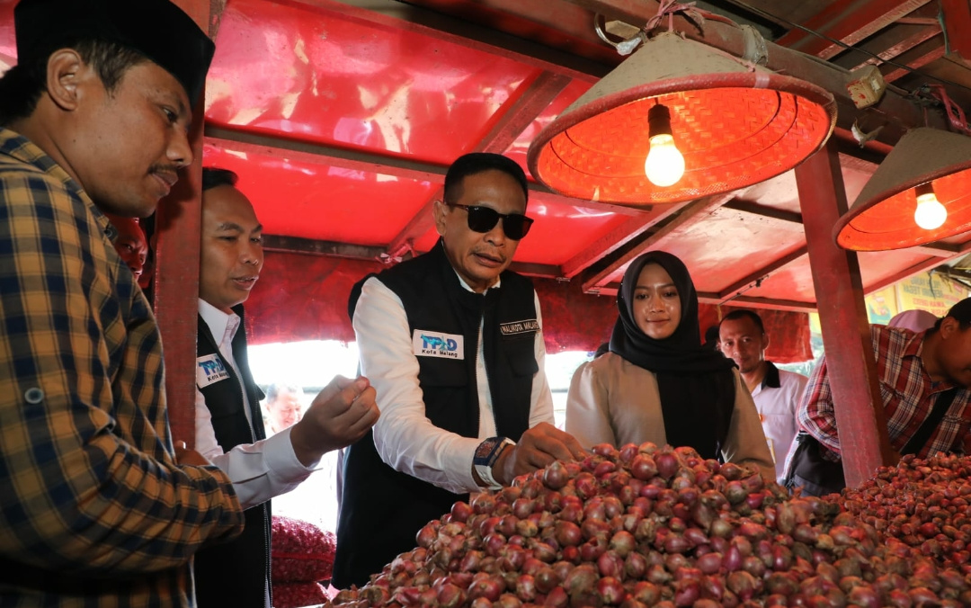 Wali Kota Malang Pastikan Stok Bahan Pokok dan Kebutuhan Masyarakat Aman 26 IMG 20250327 150458