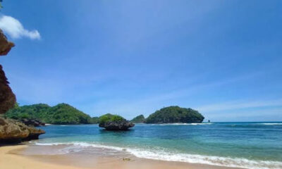 Jelajahi Keindahan Pantai Teluk Asmara: Serpihan Raja Ampat di Malang 35 IMG 20250529 071146