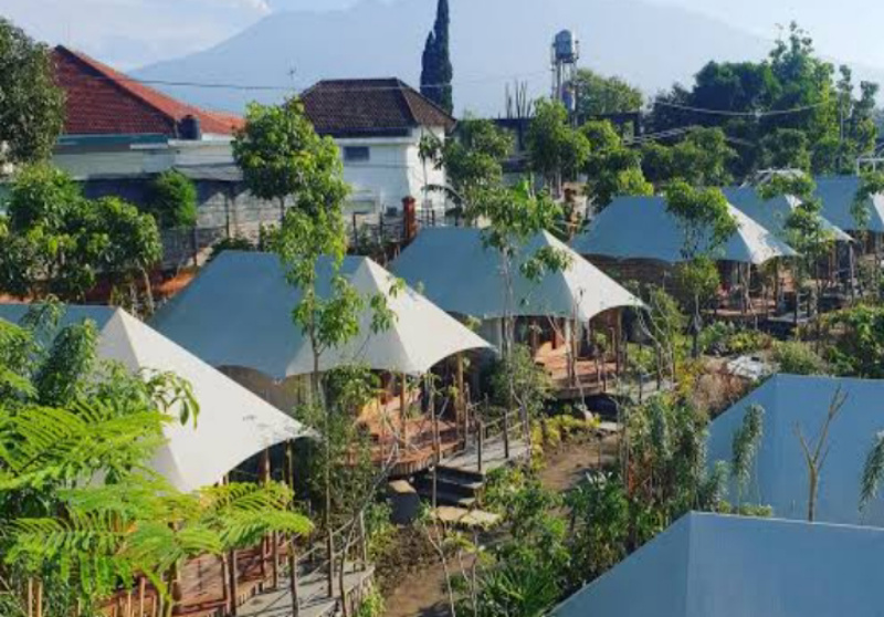 Oak Tree Glamping Resort: Harmoni Alam Batu dalam Balutan "The Grand Glam Iftar"