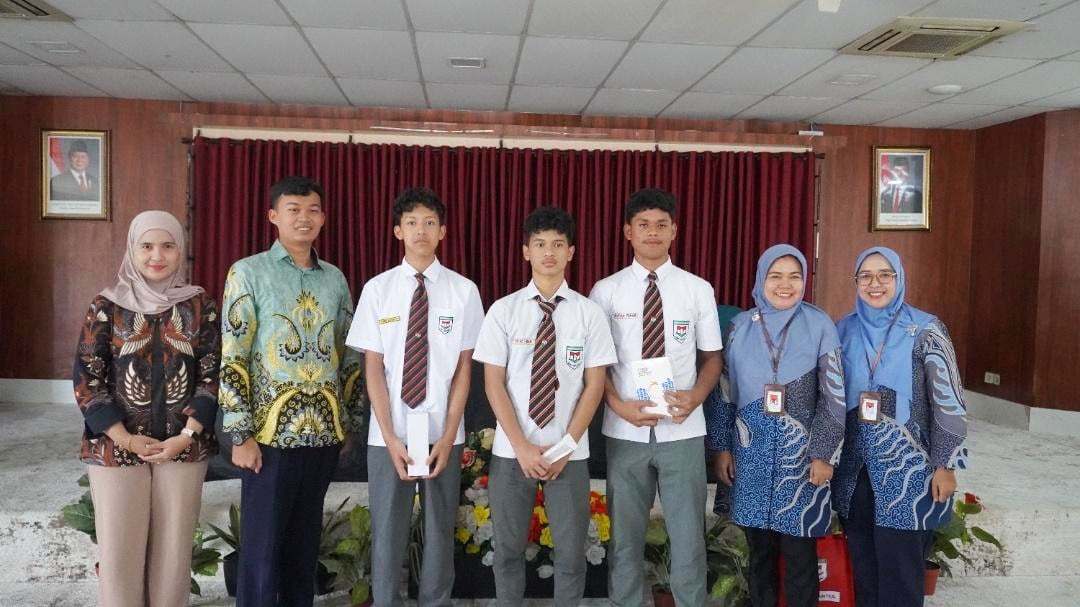 SMA Dwiwarna: Boarding School dengan Program Khusus Calon Taruna 26 SMA Dwiwarna: Boarding School dengan Program Khusus Calon Taruna