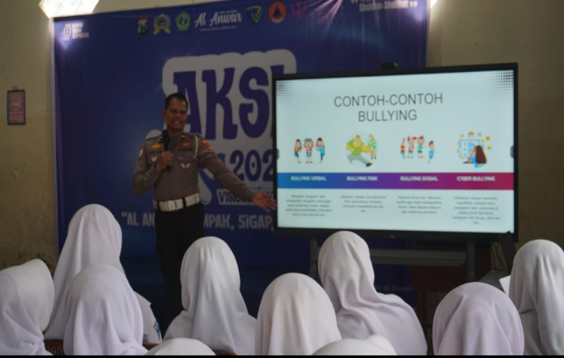 Manfaatkan Momentum MPLS 2026, Satlantas Polres Malang Gencar Edukasi Tertib Lalu Lintas dan Anti-Bullying di SMP Al-Anwar Bululawang 26 IMG 20260715 180825