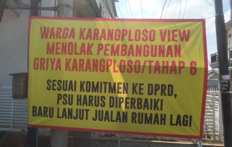 Geram Janji Manis Pengembang, Warga Perumahan Karangploso View Layangkan 3 Tuntutan PSU dan Pengelolaan Air 27 Langkah advokasi bersama ini ditempuh lantaran warga merasa geram dan jenuh terhadap sikap pengembang yang dinilai kerap mengingkari janji