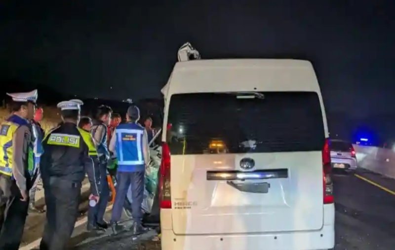 Polisi Mulai Periksa Sopir Hiace Usai Kecelakaan Maut Tol Malang-Pandaan KM 76: Bukti Pengereman Ditemukan, Diduga Kelalaian Jarak Aman