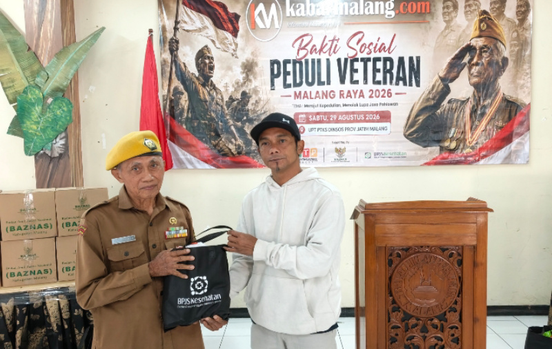 Bakti Sosial Peduli Veteran Malang Raya Sukses Digelar PT Media Sinar Berita 27 Gelar Bakti Bagi Negeri: Merajut Kepedulian, Menolak Lupa Jasa Pahlawan" ini diselenggarakan sebagai bentuk apresiasi serta penghormatan nyata atas pengorbanan para pejuang kemerdekaan